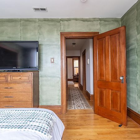 Вілла Charming Capitol Hill Craftsman Сіетл Екстер'єр фото